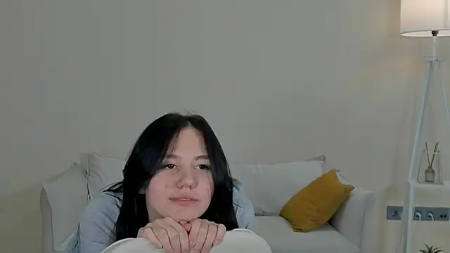 MyrtieSerisky webcam