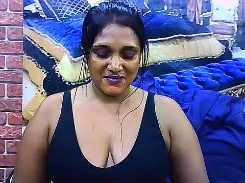 IndianSexyLady4u webcam