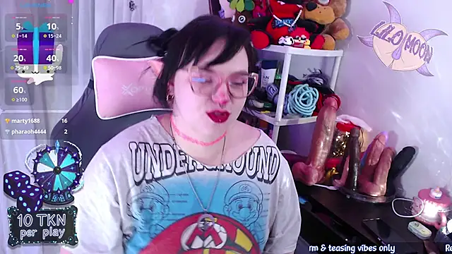 LiloMoon69 webcam