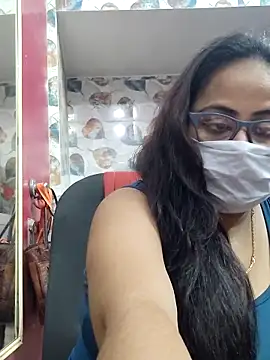 Webcam Model (nisha_1110)  is live.Free join now!