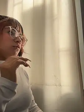 angie_rousse_ webcam