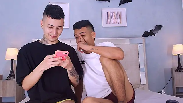 DamianAndMAximoo webcam