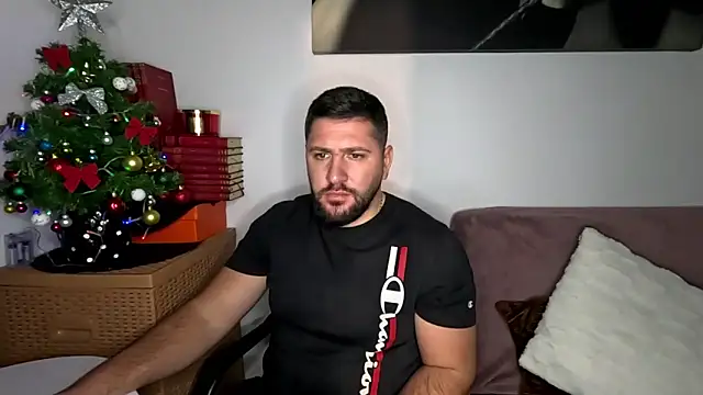 Gold_Alpha_Boy webcam