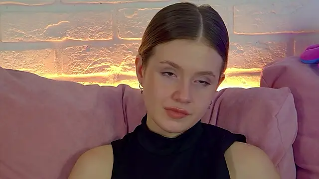 MilanaBalmain webcam