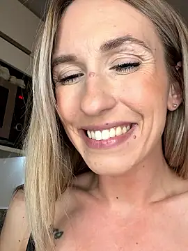 lola_tentatiion (F young) - CONTRÔLE MOI POUR MOUILLER (4min) 😈