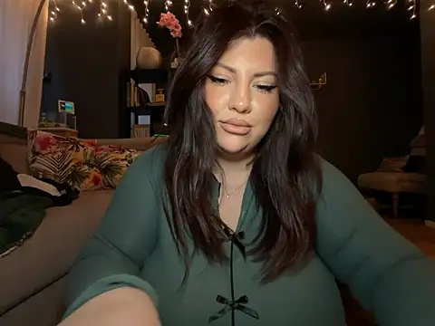 CurvyKimmy1