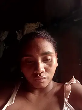 Webcam Model (Lucy-Ferr)  is live.Free join now!