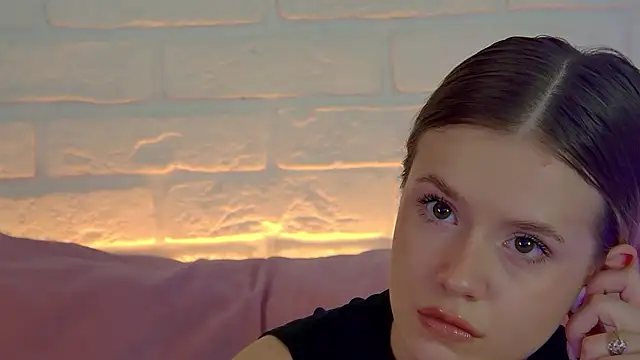 MilanaBalmain webcam