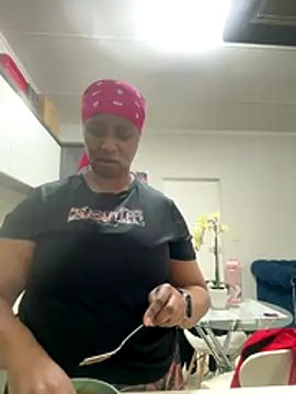 Bootyliciouse21X webcam