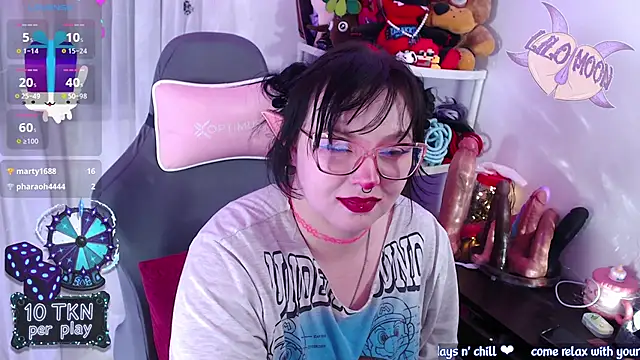 LiloMoon69 webcam