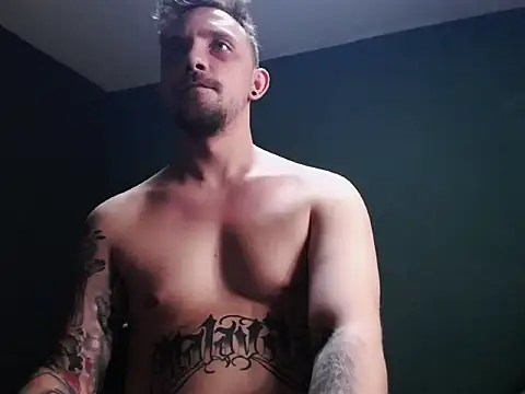 guesswhatbitch webcam