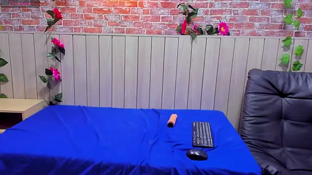 KarlaCollins_ webcam