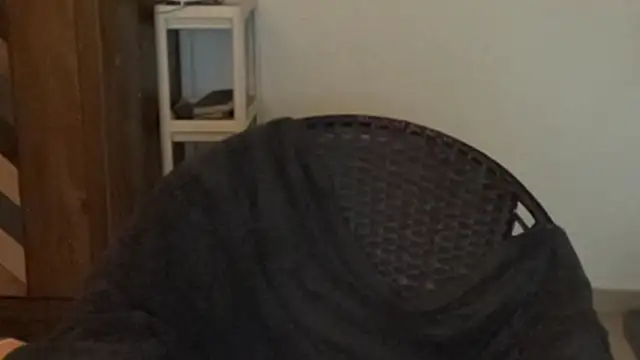 MakeMeAwareAah webcam