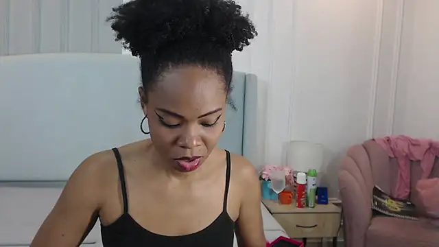 ChantalGarner webcam