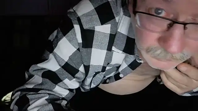 cumloverboyxx69 webcam