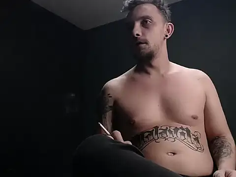 guesswhatbitch webcam