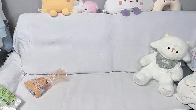 xiaoguaiss (F teen) - 向你表白