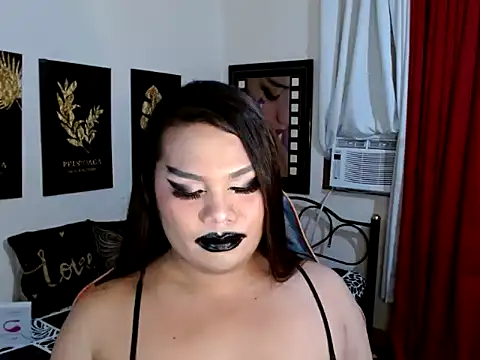 TSbrianaHugeCock webcam