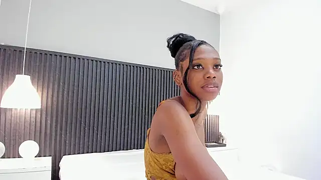 Aisha_Loren webcam