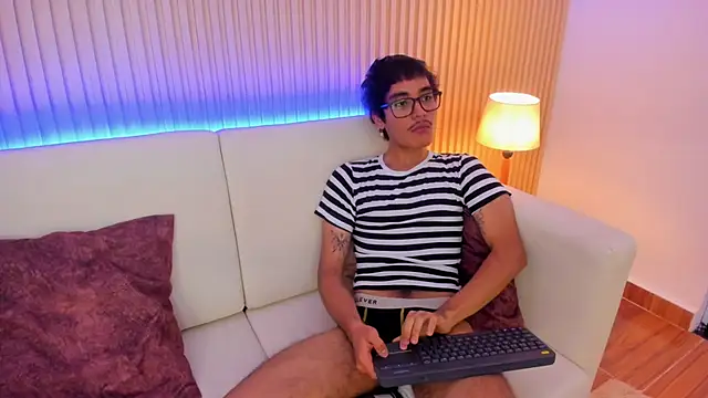 antonio_rowan - Antonio_rowan's free webcam