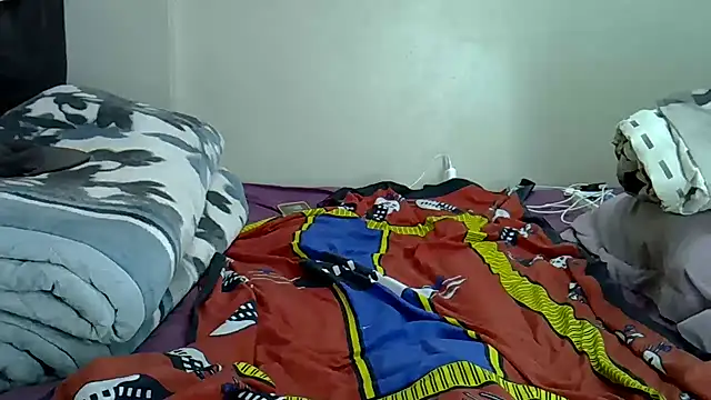 AddictiveAssCurves webcam