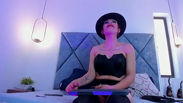 Lilith_Zamara_ webcam