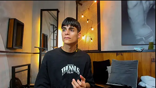 Dani_mc1 live cam screenshot male on LiveWebCameras – Live Webcams & Video Chat