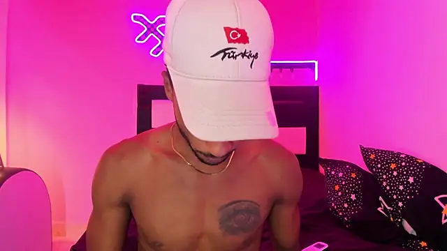 Black_Guys_Pervert_ webcam