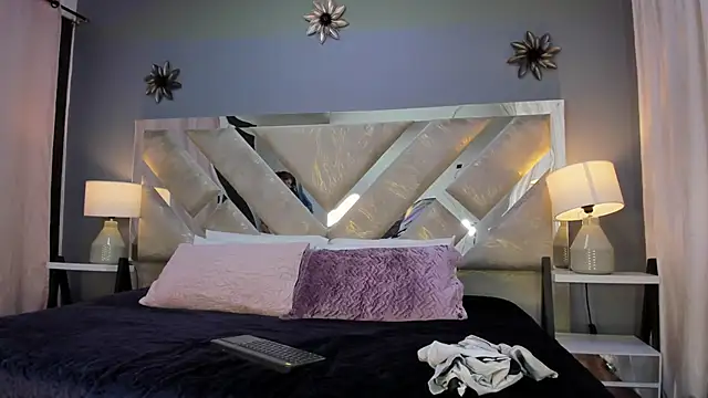 Scarlett_Noirr webcam