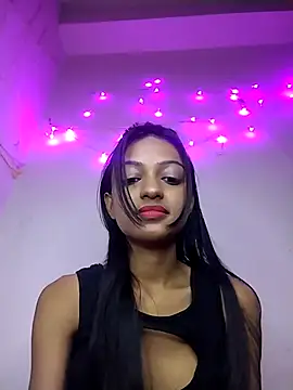 your-kitkat - Your-Kitkat's free webcam - UK Sex Cams