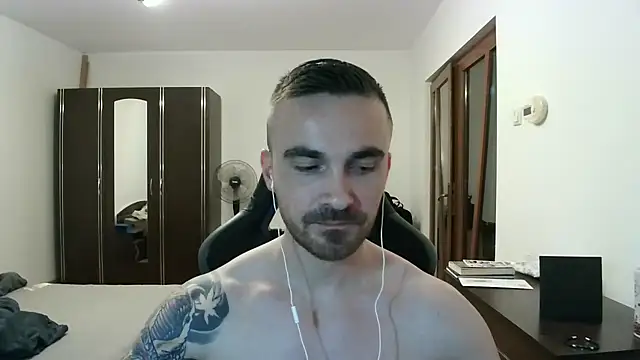 mu5clemania2 - Mu5clemania2's free webcam - UK Sex Cams