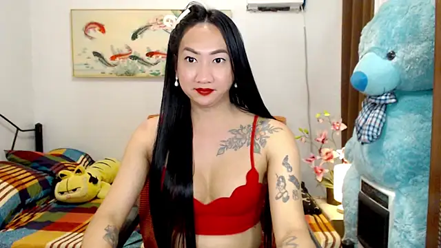 LovelyQueen69 webcam