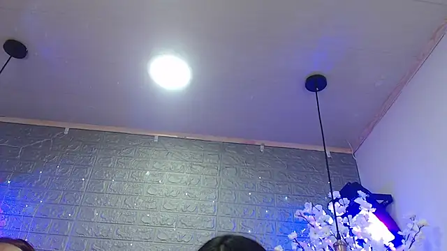 hottt_girl_lesbian webcam