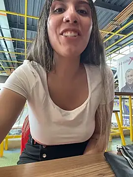 sarah_honey__ webcam