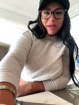 meghanxo (F milf) - BBC CUM