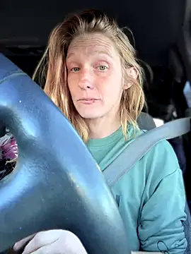 GoldenFlameGoddess webcam