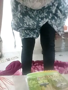 Webcam Model (Vaani_Cutie)  is live.Free join now!