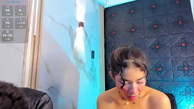 Aron_and_molly webcam