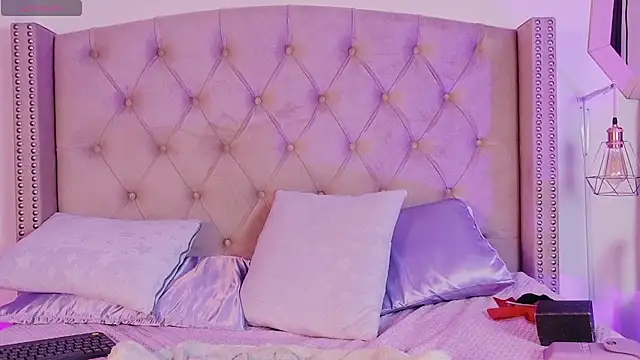 vintoria_cherry - Vintoria_cherry's free webcam - UK Sex Cams