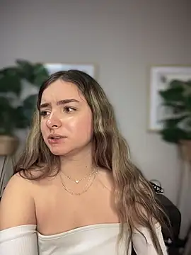 imlindapink (F teen) - Fingering naked 🩷