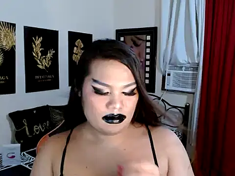 TSbrianaHugeCock webcam