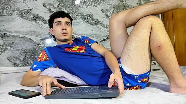 alejo_gray webcam