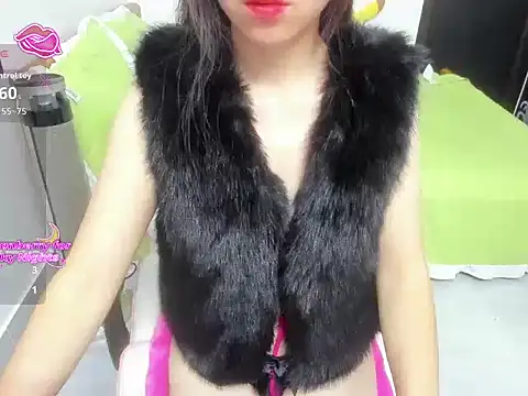 LuckyBabe_new01 webcam