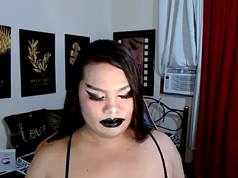 TSbrianaHugeCock webcam