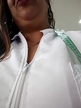 mia-glow - Mia-Glow's free webcam - UK Sex Cams