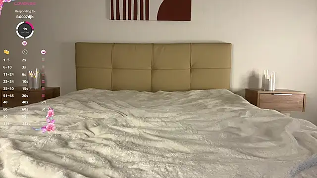 OraleeHollimon webcam