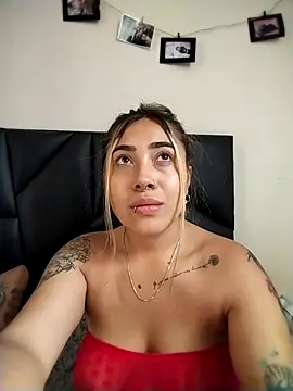 ManuelaVeelez webcam