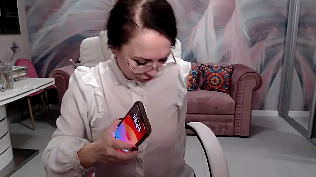 arisa5000 (F mature) - 🍓squirt on my bed💘💦💦