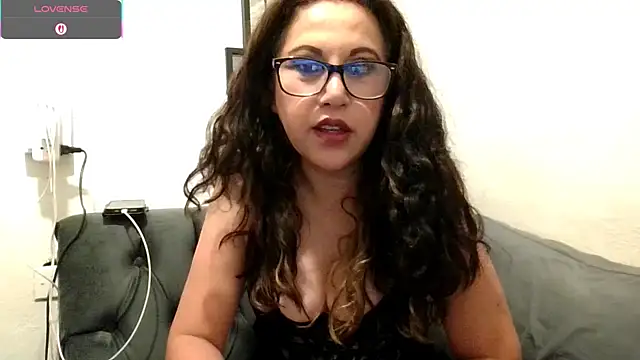 MirandaLatinaLovely webcam