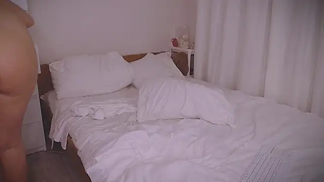 birthdaygorgeous - BirthdayGorgeous's free webcam - UK Sex Cams